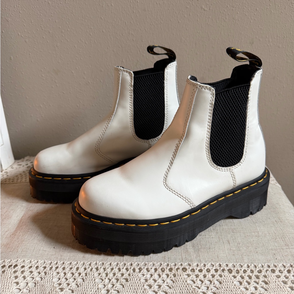 Dr Martens Chelsea Platform Booties 2976 Quad White L Sz 6 M Sz 5